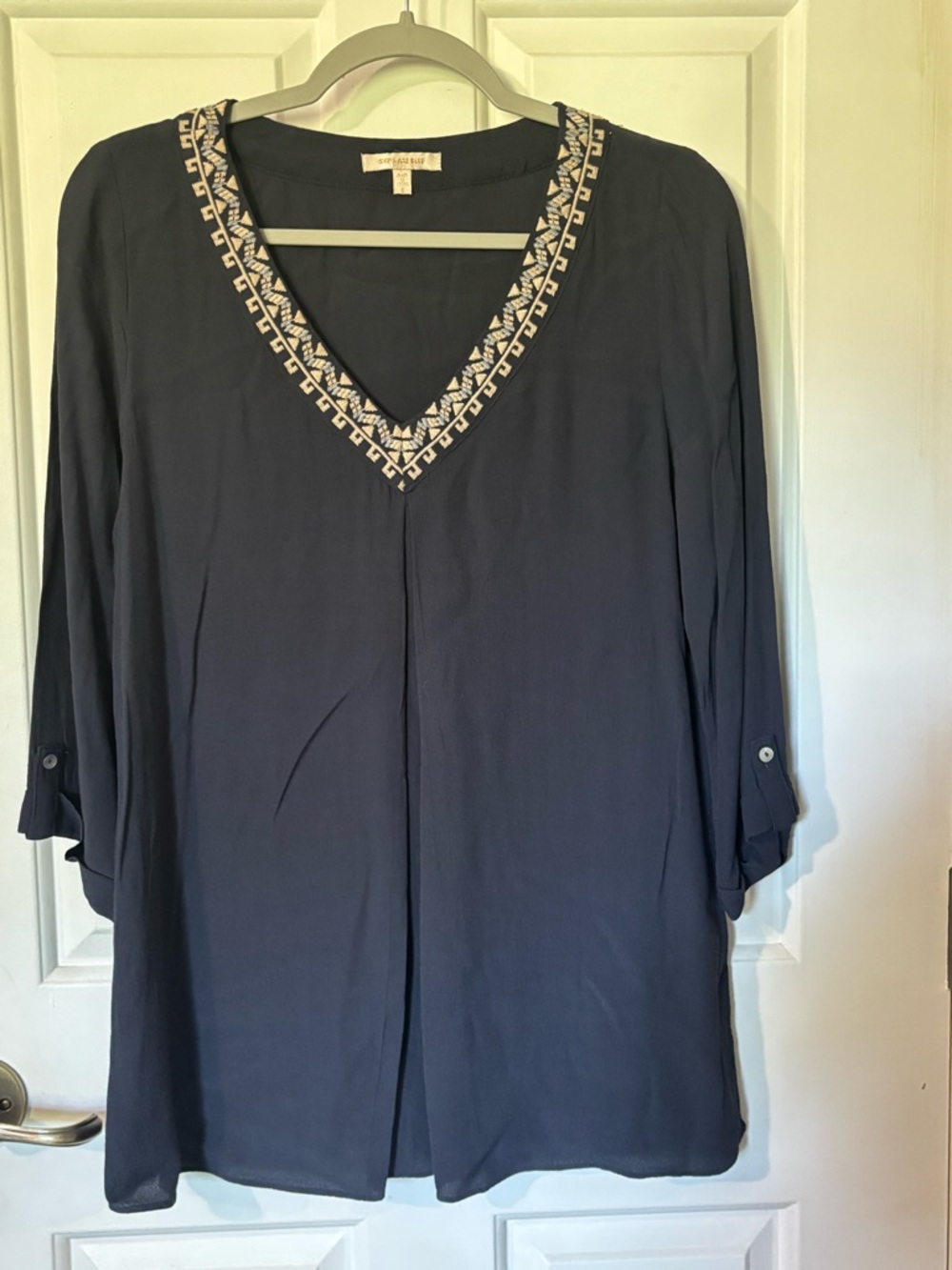 Skies Are Blue Navy Embroidered V-Neck Tunic Top. Says small but will fit med.